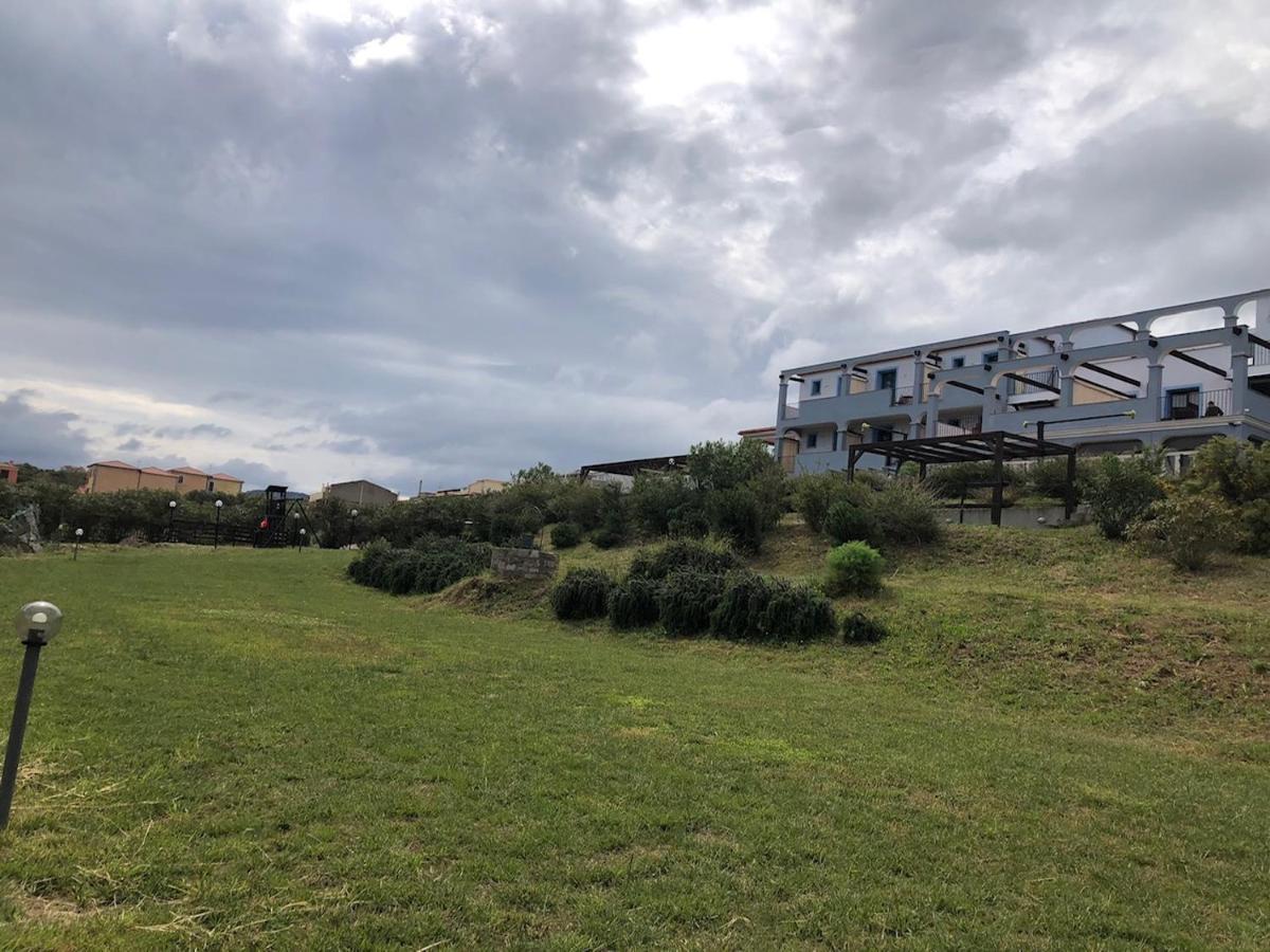 Abbaidda Hotel Valledoria  Exteriör bild